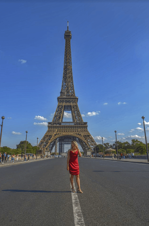 Paris Living on a Budget vs The Most Affluent&nbsp;Neighborhood